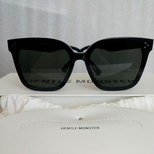 Gentle Monster HER01